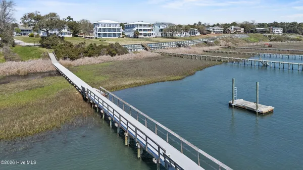 $600,000 | 209 Sand Dollar Lane, Hampstead, NC 28443