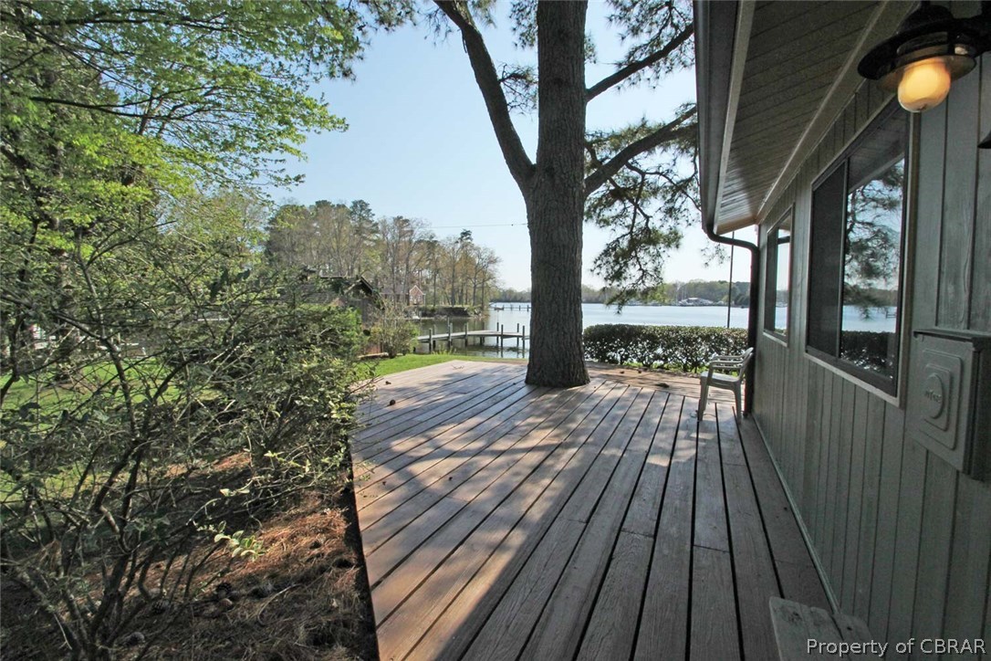 503 Pocahontas Road Kilmarnock, VA 22482 - Photo 11 of 33 Wrap Around Waterfront Deck
