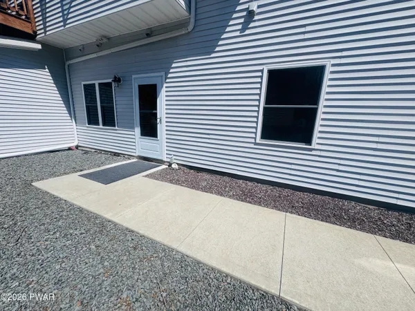 $1,075 | Undisclosed Address, Lake Ariel, PA 18436
