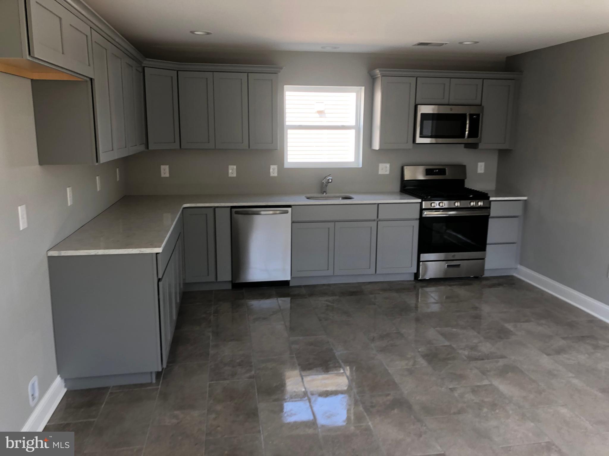 53 Meredith Road Hamilton, NJ 08610 - Photo 8 of 27