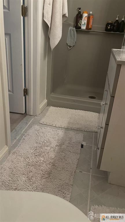 102 Gracey Street Edison, NJ 08817 - Photo 15 of 16 a view of small space