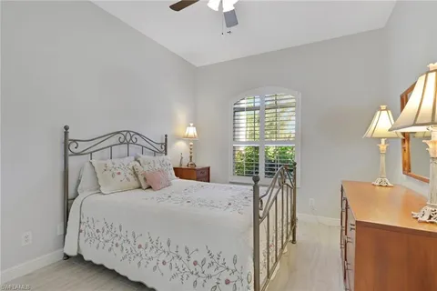 $675,000 | 870 Vistana Circle, Unit 52, Naples, FL 34119