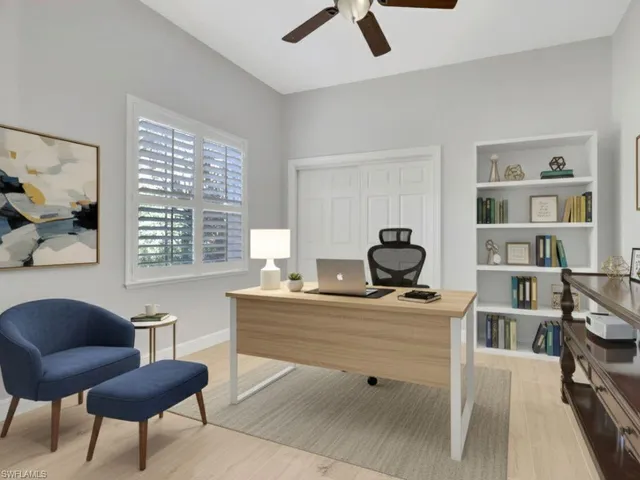 $660,000 | 870 Vistana Circle, Unit 52, Naples, FL 34119