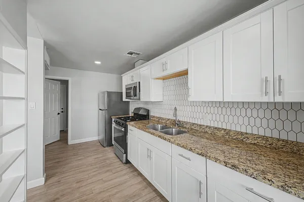 $1,395 | 2534 North 28th Street, Phoenix, AZ 85008