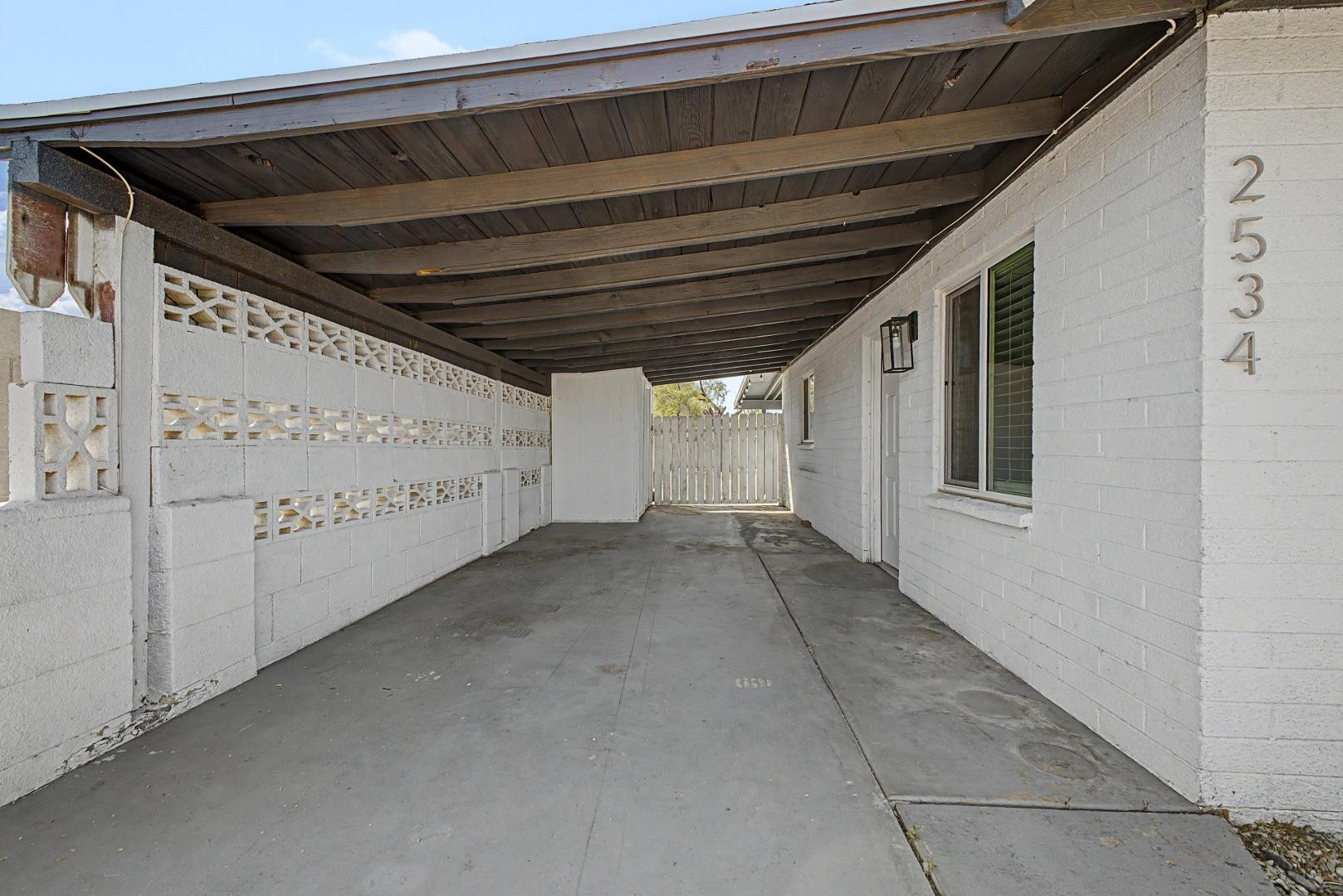 2534 North 28th Street Phoenix, AZ 85008 - Photo 21 of 33 a view of a garage