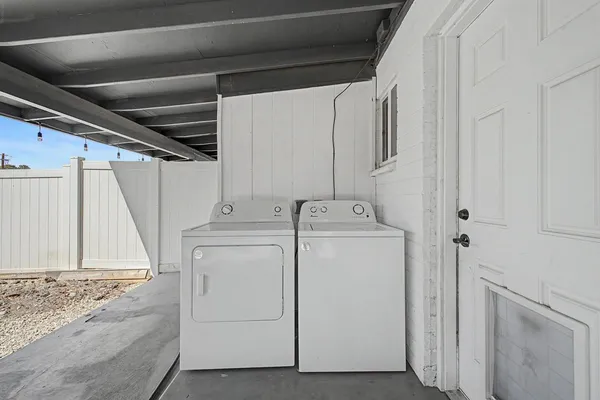 $1,395 | 2534 North 28th Street, Phoenix, AZ 85008