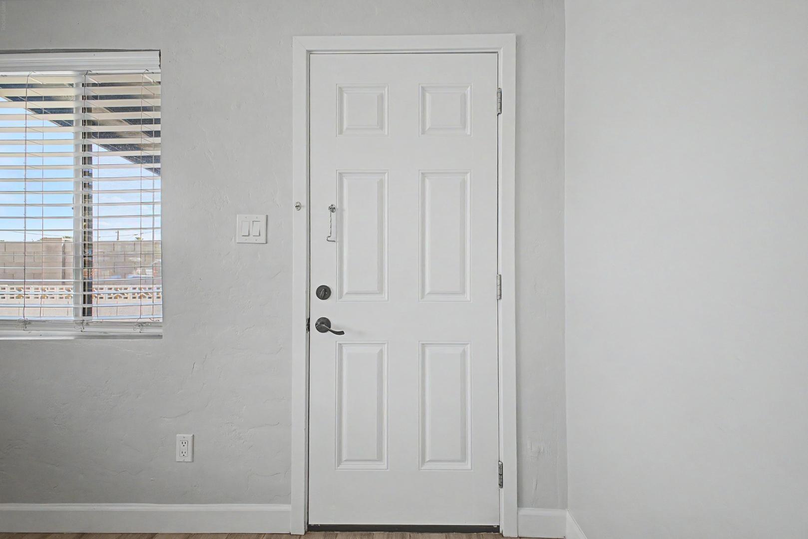 2534 North 28th Street Phoenix, AZ 85008 - Photo 7 of 33 Photo #7