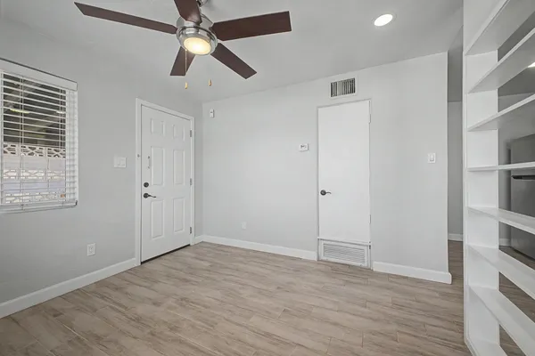 $1,395 | 2534 North 28th Street, Phoenix, AZ 85008