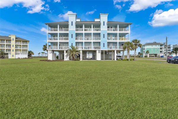 $577,900 | 26421 Cat Tail Drive, Unit 203, Galveston, TX 77554