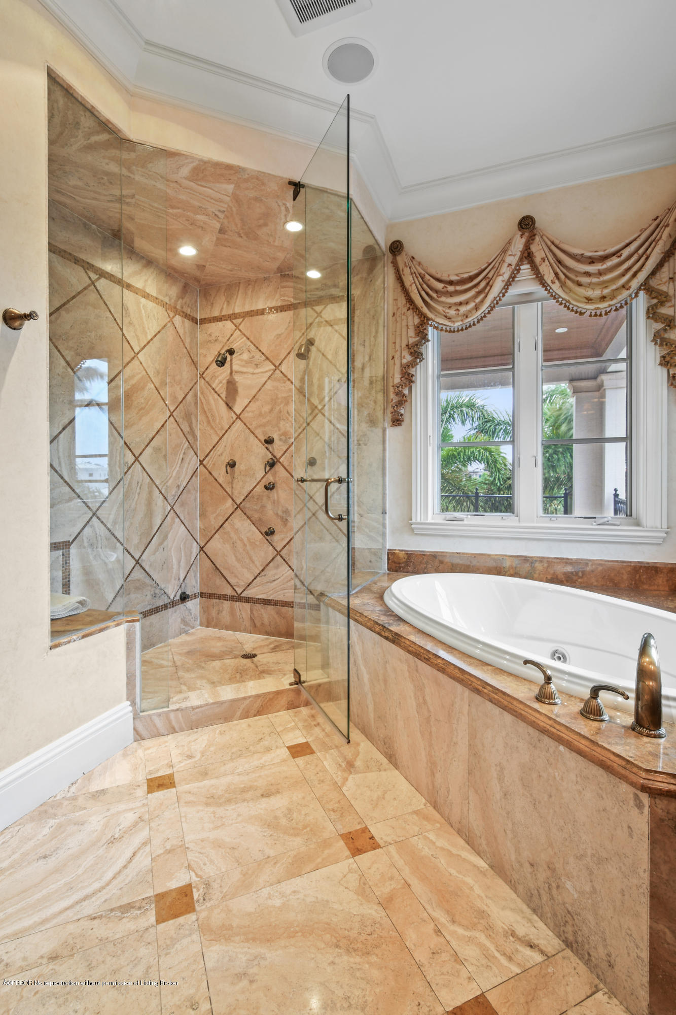 777 Northeast 35th Street Boca Raton, FL 33431 - Photo 33 of 50 a bathroom with a bathtub and a sink