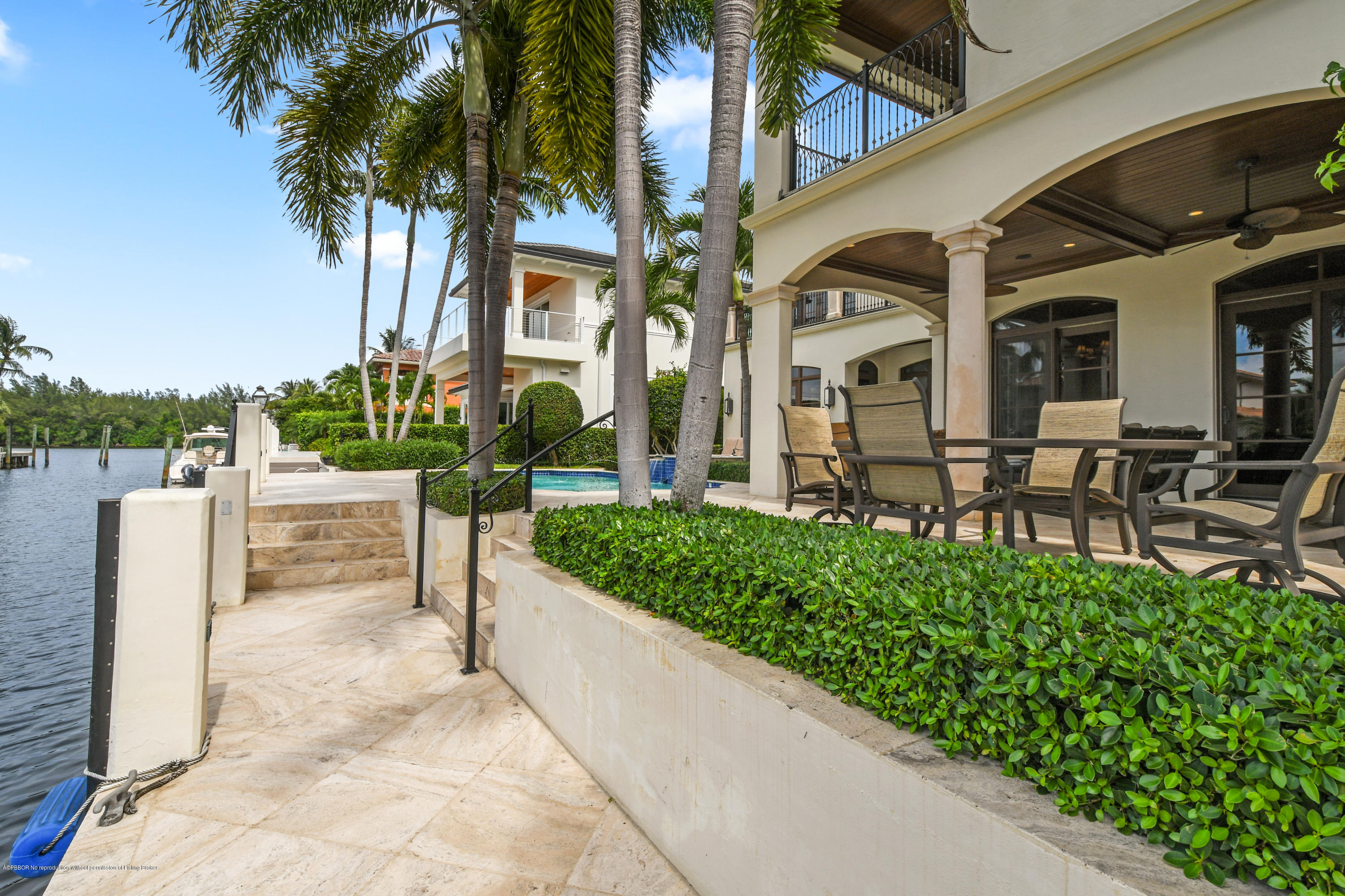 777 Northeast 35th Street Boca Raton, FL 33431 - Photo 50 of 50 a garden view with a seating space