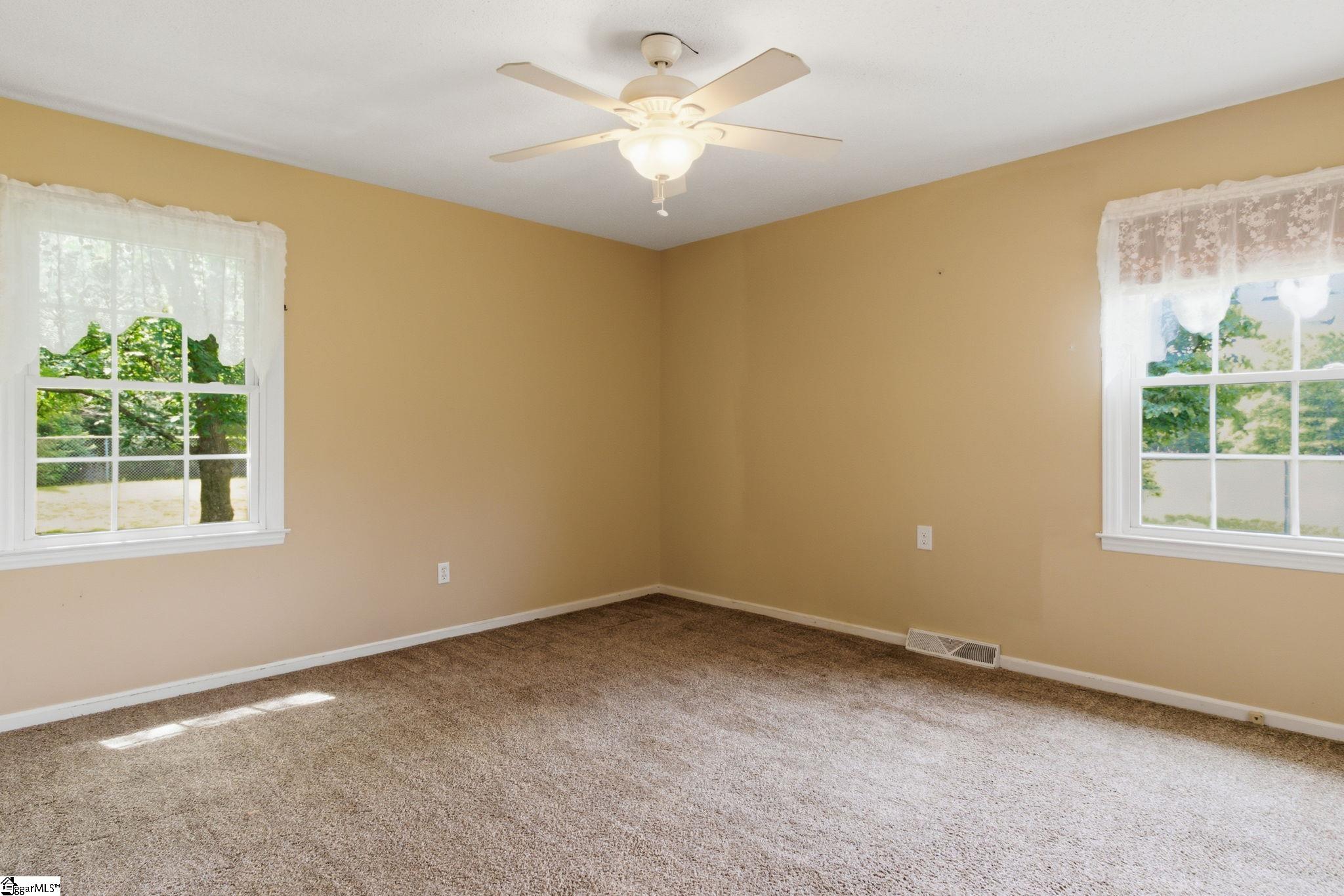 136 Country Club Road Gaffney, SC 29340 - Photo 10 of 27