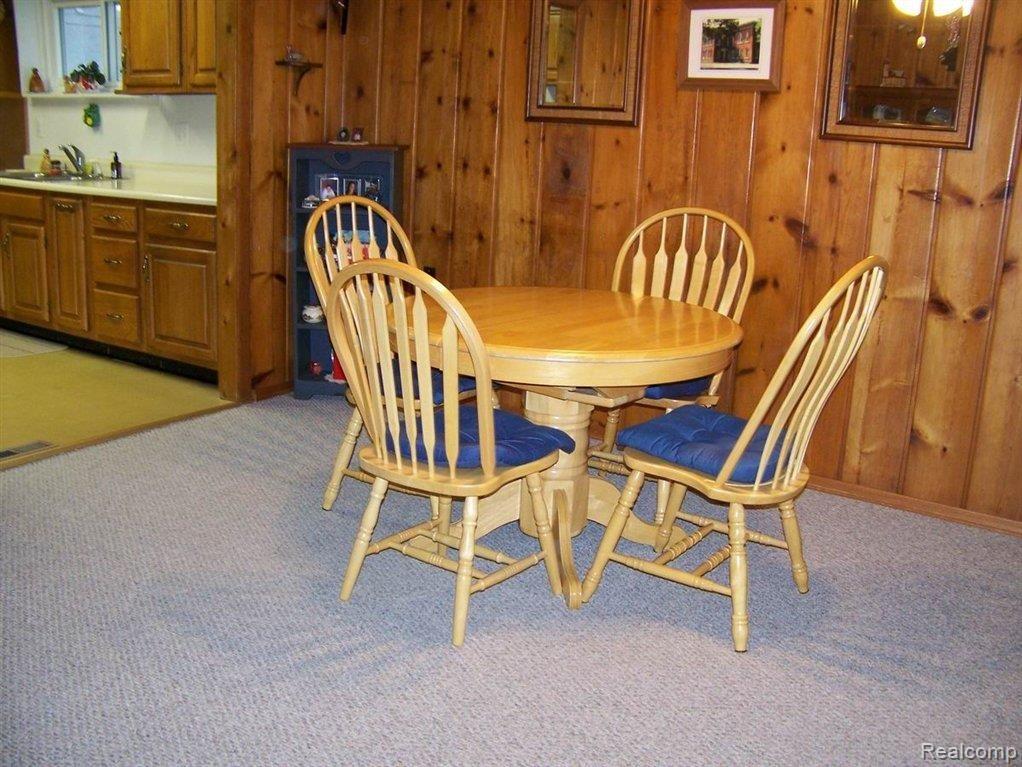 982 Miller Road Lake Orion, MI 48362 - Photo 9 of 16 Dining Area 2.JPG