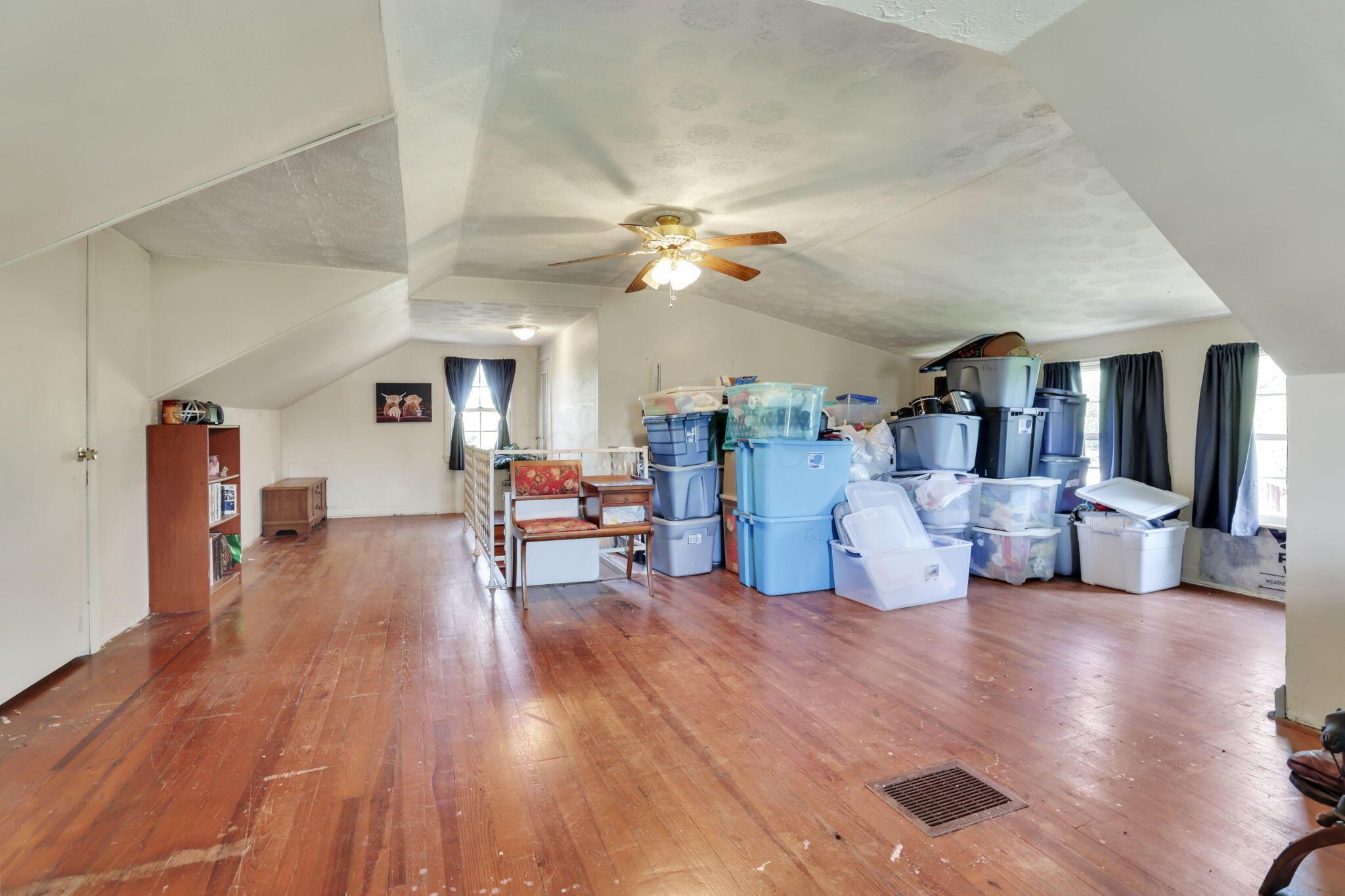 7677 Opossum Run Road London, OH 43140 - Photo 32 of 54 20-web-or-mls-011A9463