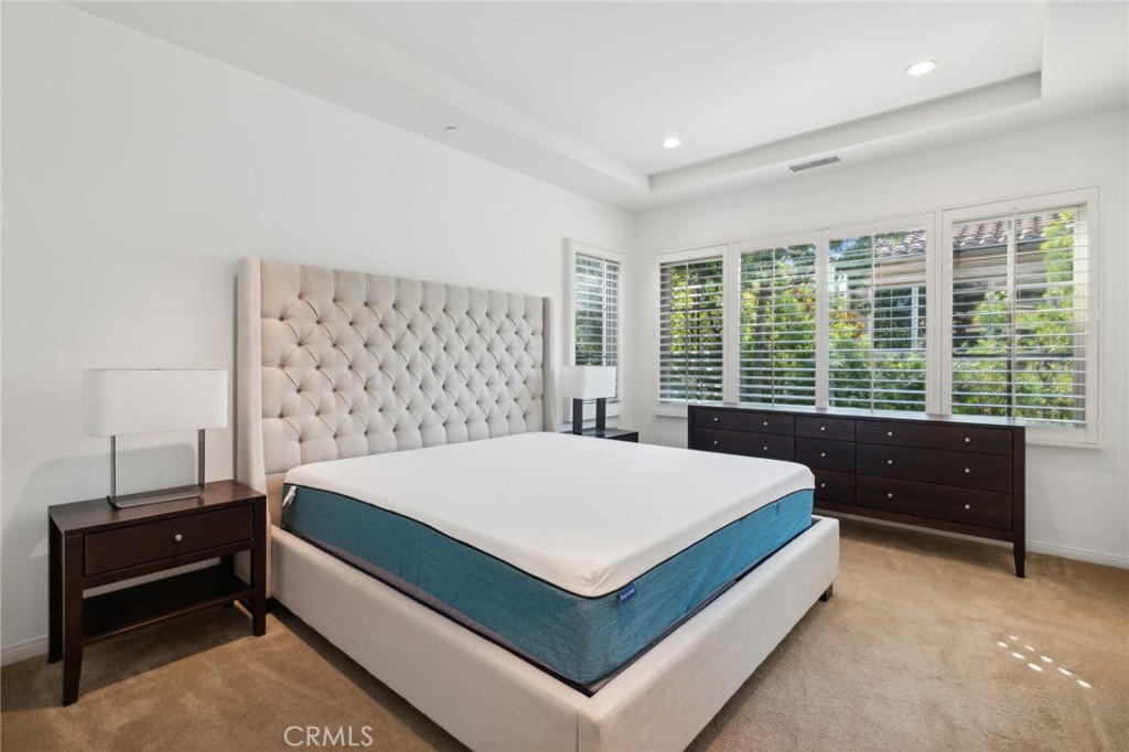 33 Bianco Irvine, CA 92618 - Photo 21 of 59