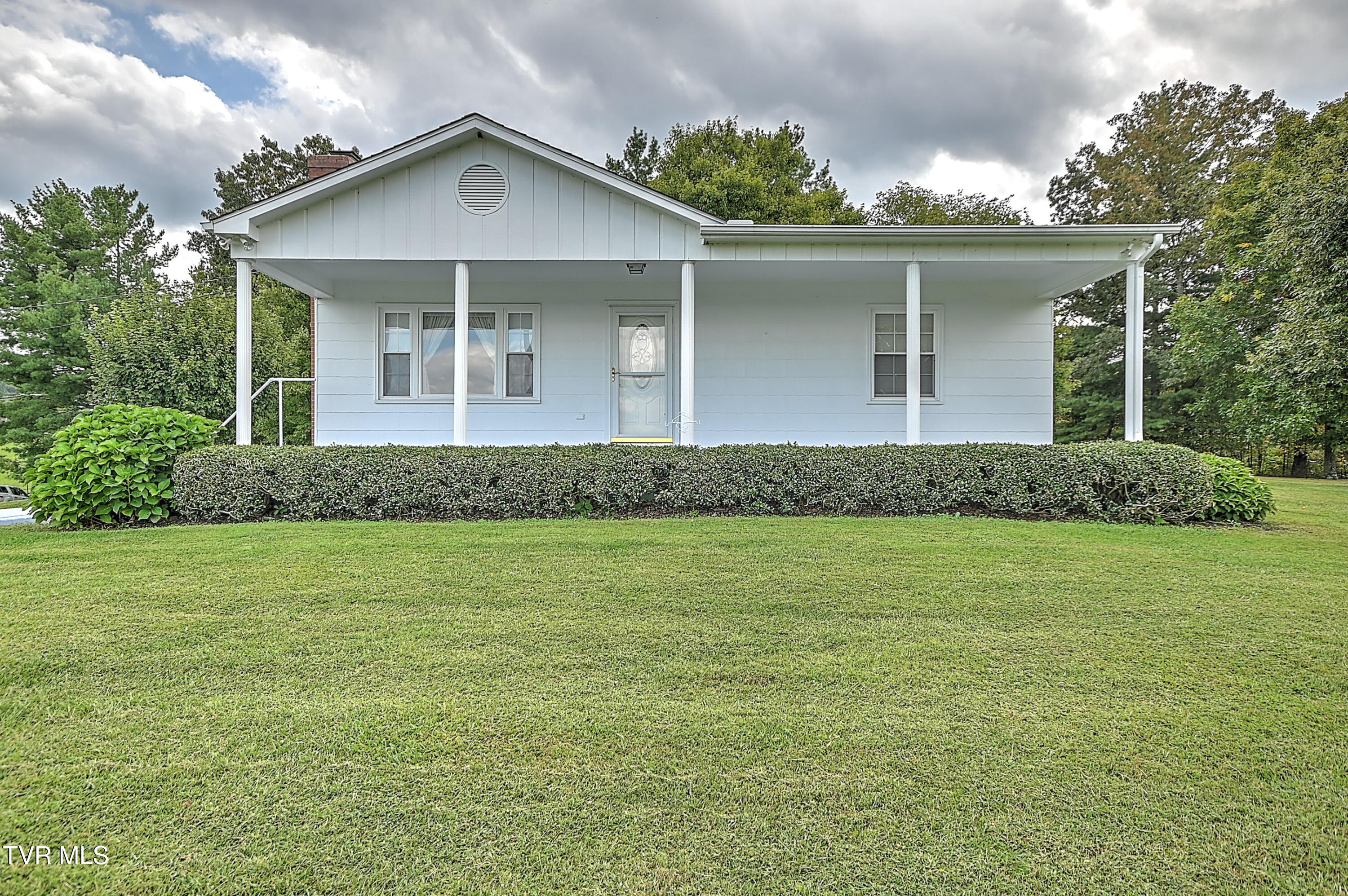 1160 Dodd Branch Road Greeneville, TN 37743 - Photo 2 of 34 1150 Dodd Creek BS-2
