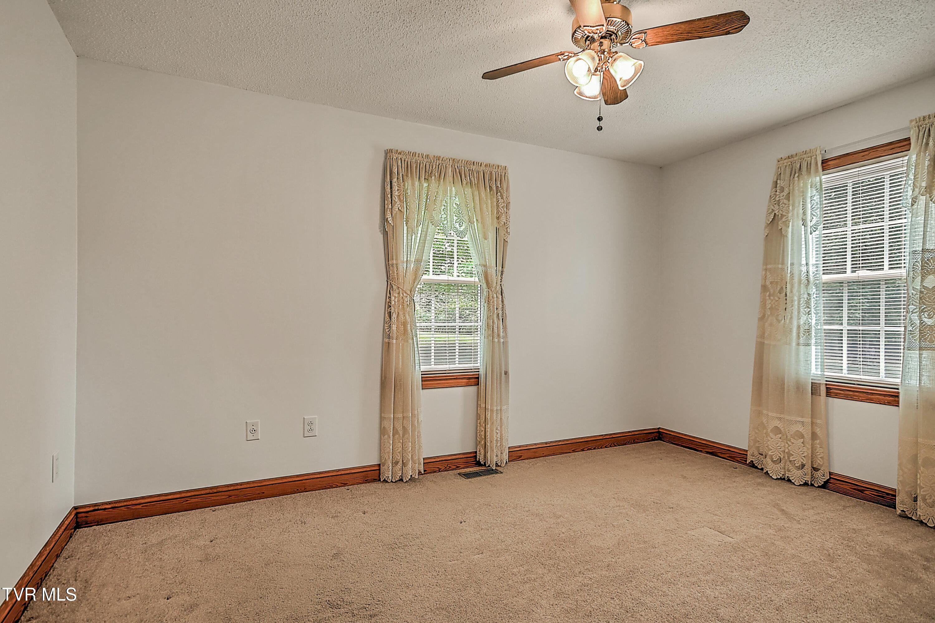 1160 Dodd Branch Road Greeneville, TN 37743 - Photo 22 of 34 1150 Dodd Creek BS-22