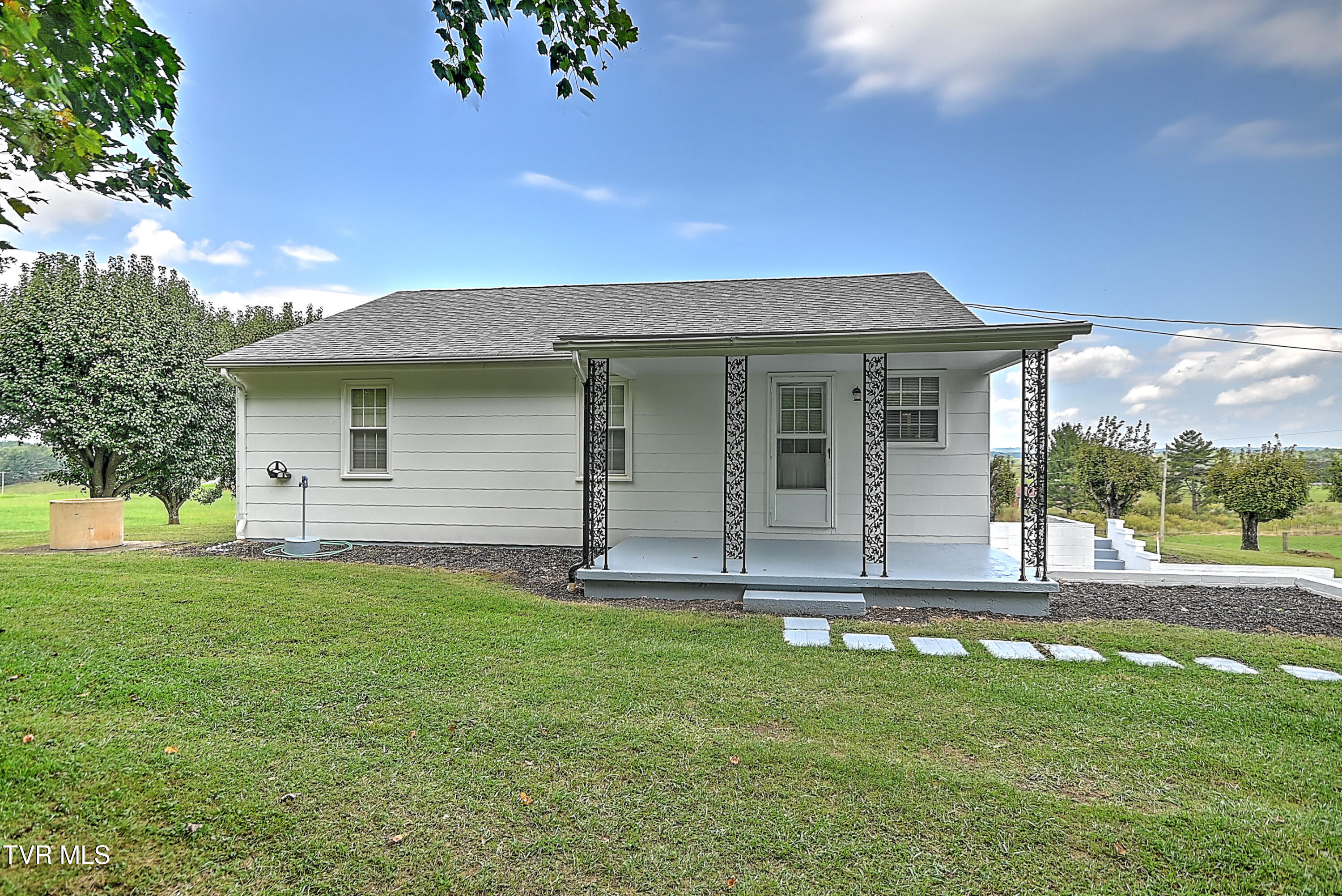 1160 Dodd Branch Road Greeneville, TN 37743 - Photo 29 of 34 1150 Dodd Creek BS-29