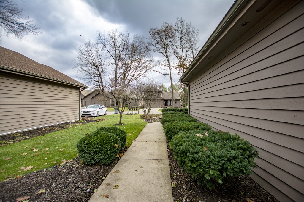 3423 Bridgetown Road Bristol, IN 46507 - Photo 3 of 35 Gallery Image 3