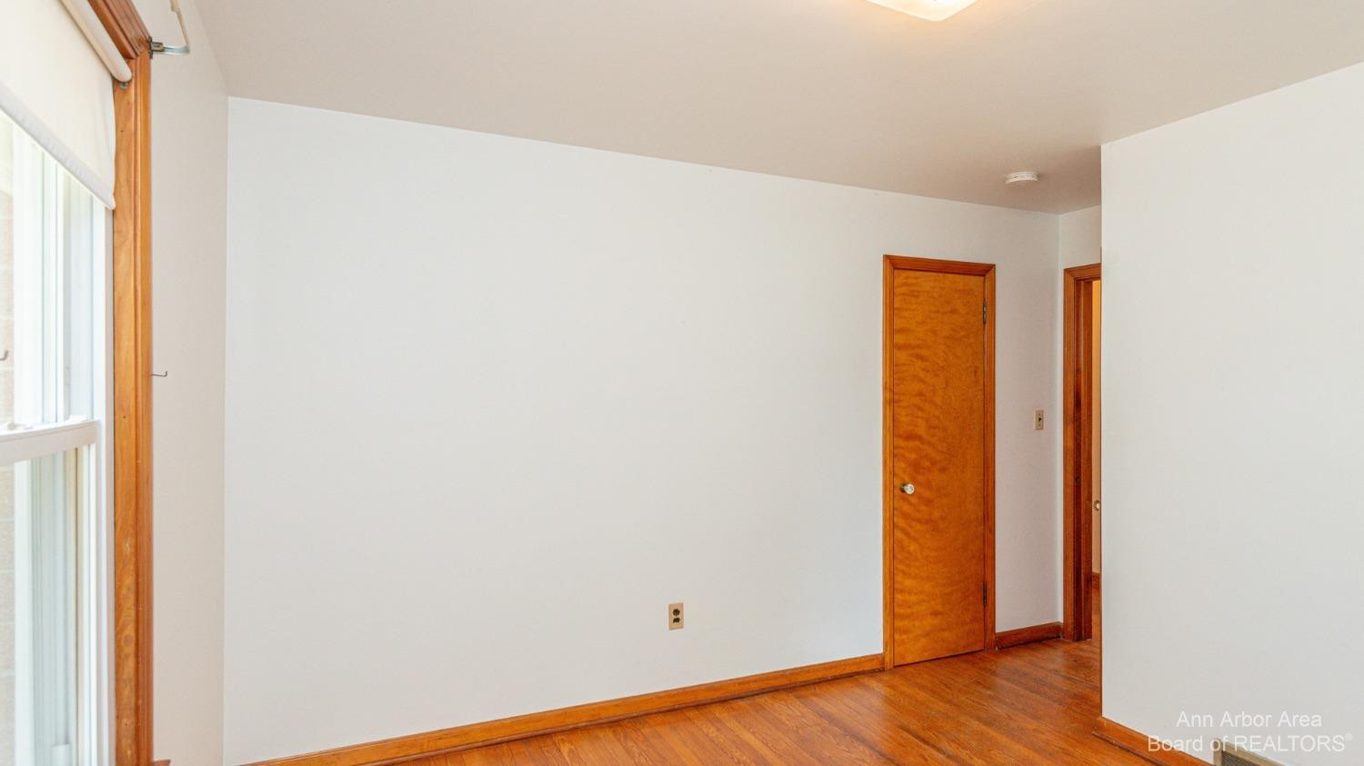 6900 Dexter-Pinckney Road Dexter, MI 48130 - Photo 15 of 30 Bedroom 1