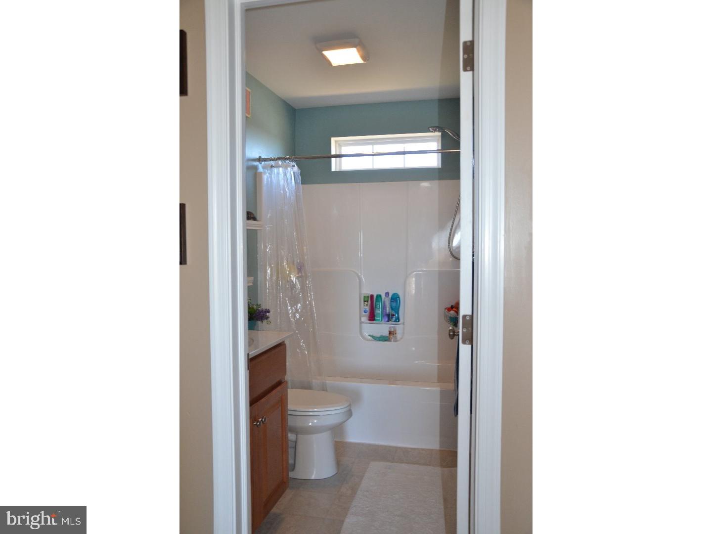 112 Congo-Niantic Road Barto, PA 19504 - Photo 13 of 17 Bathroom