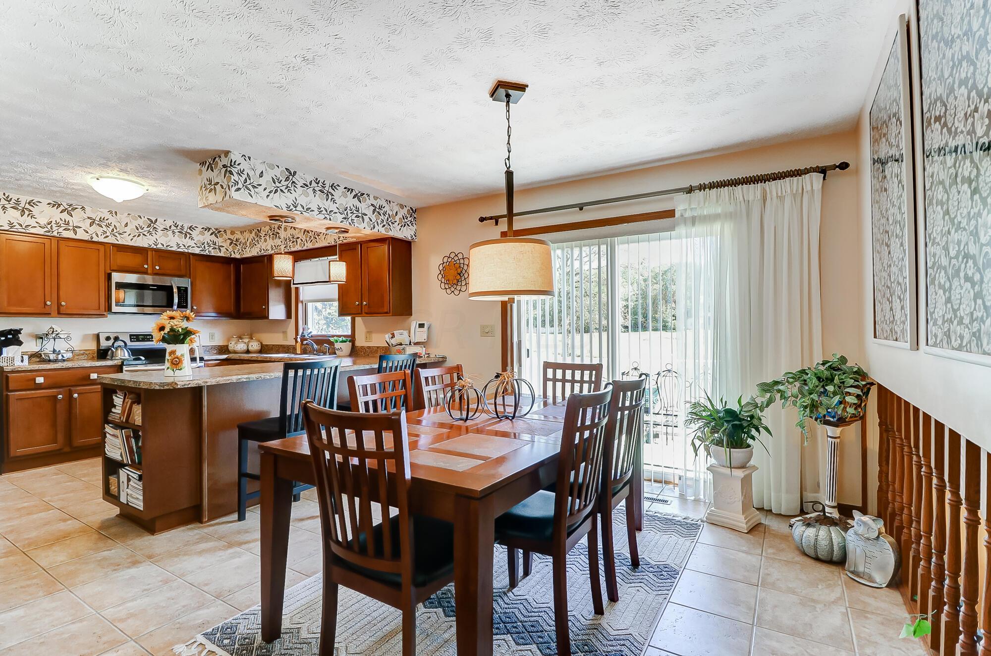 1000 Forest Hills Road Heath, OH 43056 - Photo 11 of 48 Kitchen