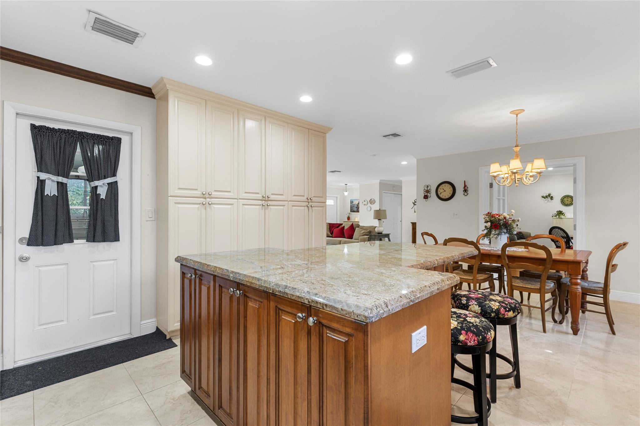 7237 East Tropical Way Plantation, FL 33317 - Photo 11 of 50 Looking from kitchen toward dining area
