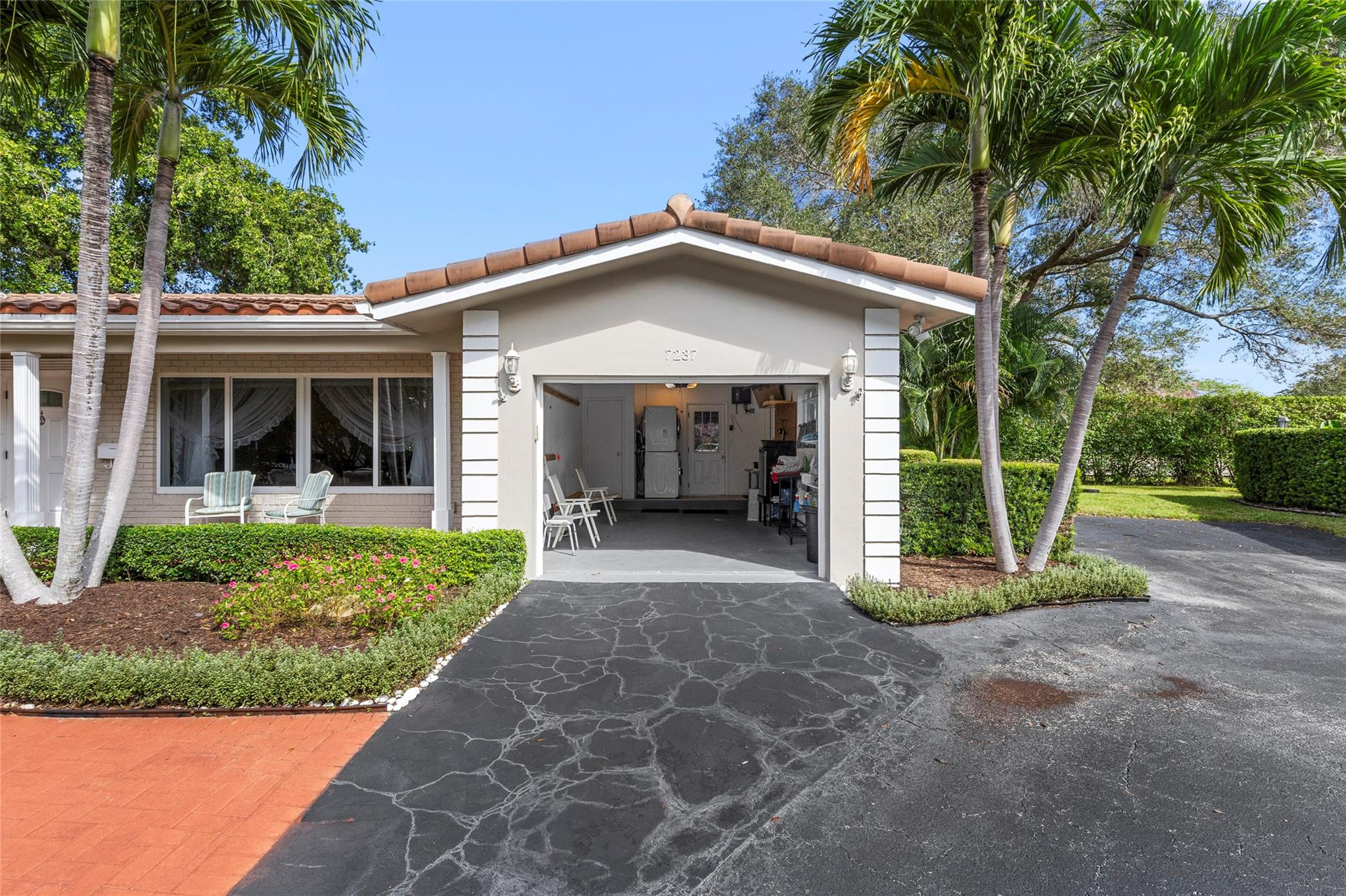 7237 East Tropical Way Plantation, FL 33317 - Photo 48 of 50 Automatic garage door opener
