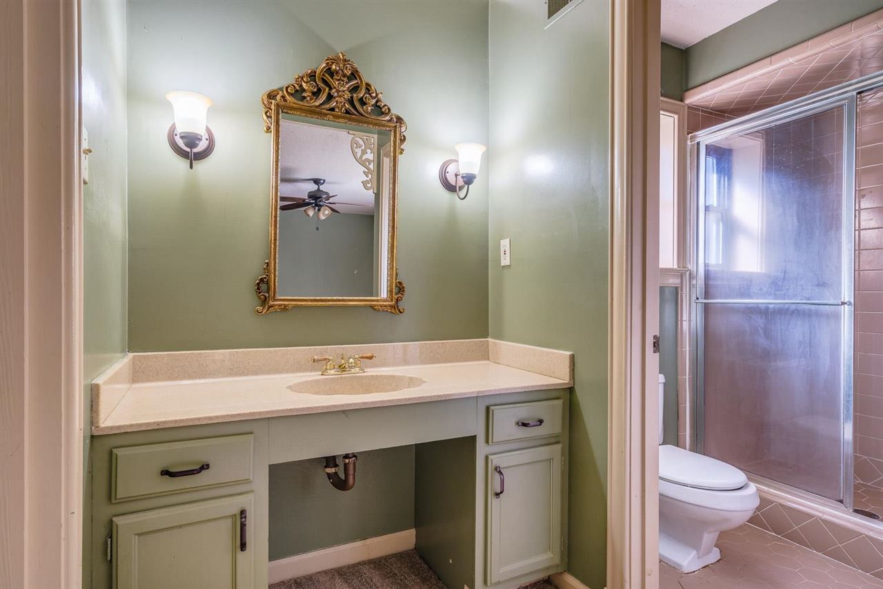 7141 Crestridge Road Memphis, TN 38119 - Photo 11 of 19 Gallery Image 11