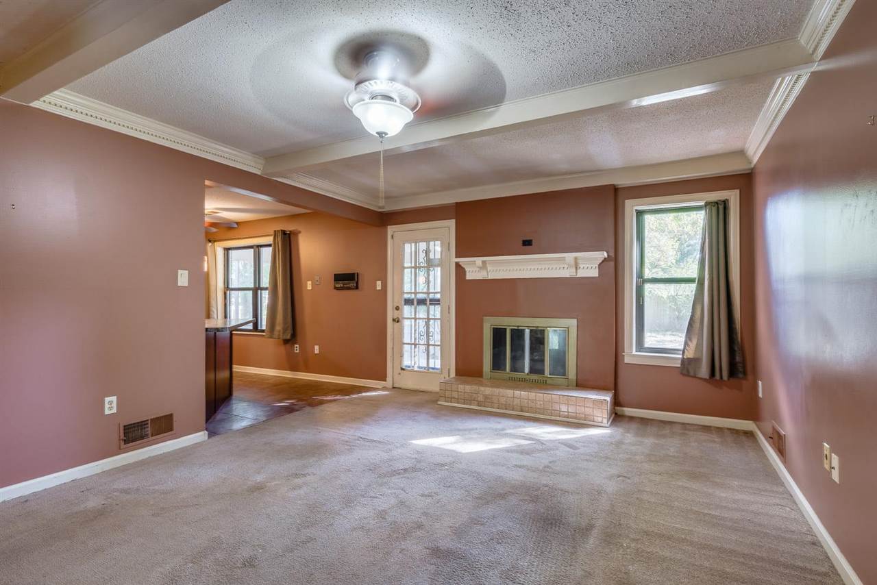 7141 Crestridge Road Memphis, TN 38119 - Photo 4 of 19 Gallery Image 4