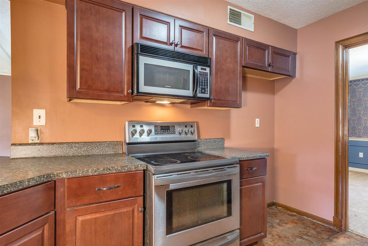 7141 Crestridge Road Memphis, TN 38119 - Photo 6 of 19 Gallery Image 6