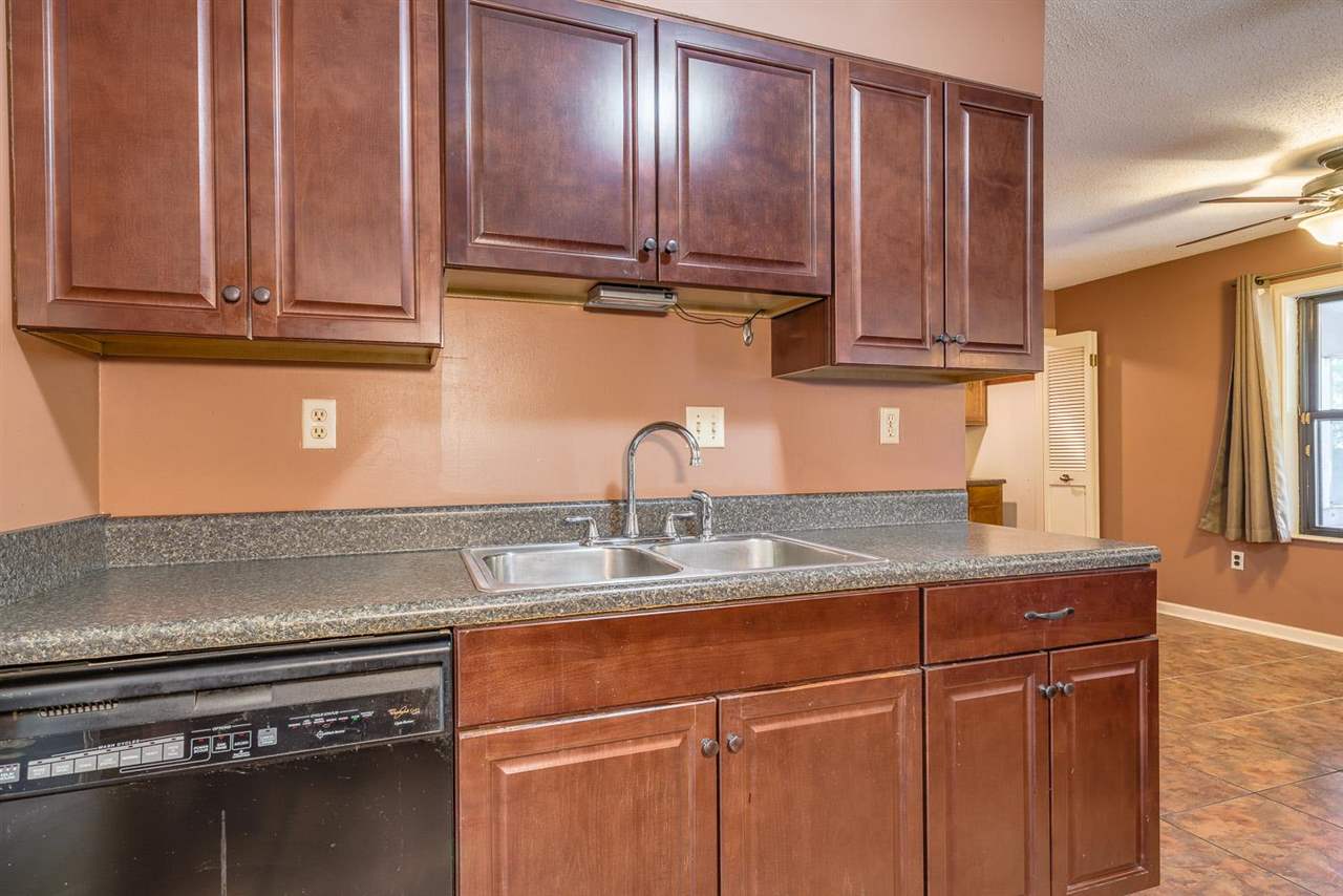 7141 Crestridge Road Memphis, TN 38119 - Photo 7 of 19 Gallery Image 7