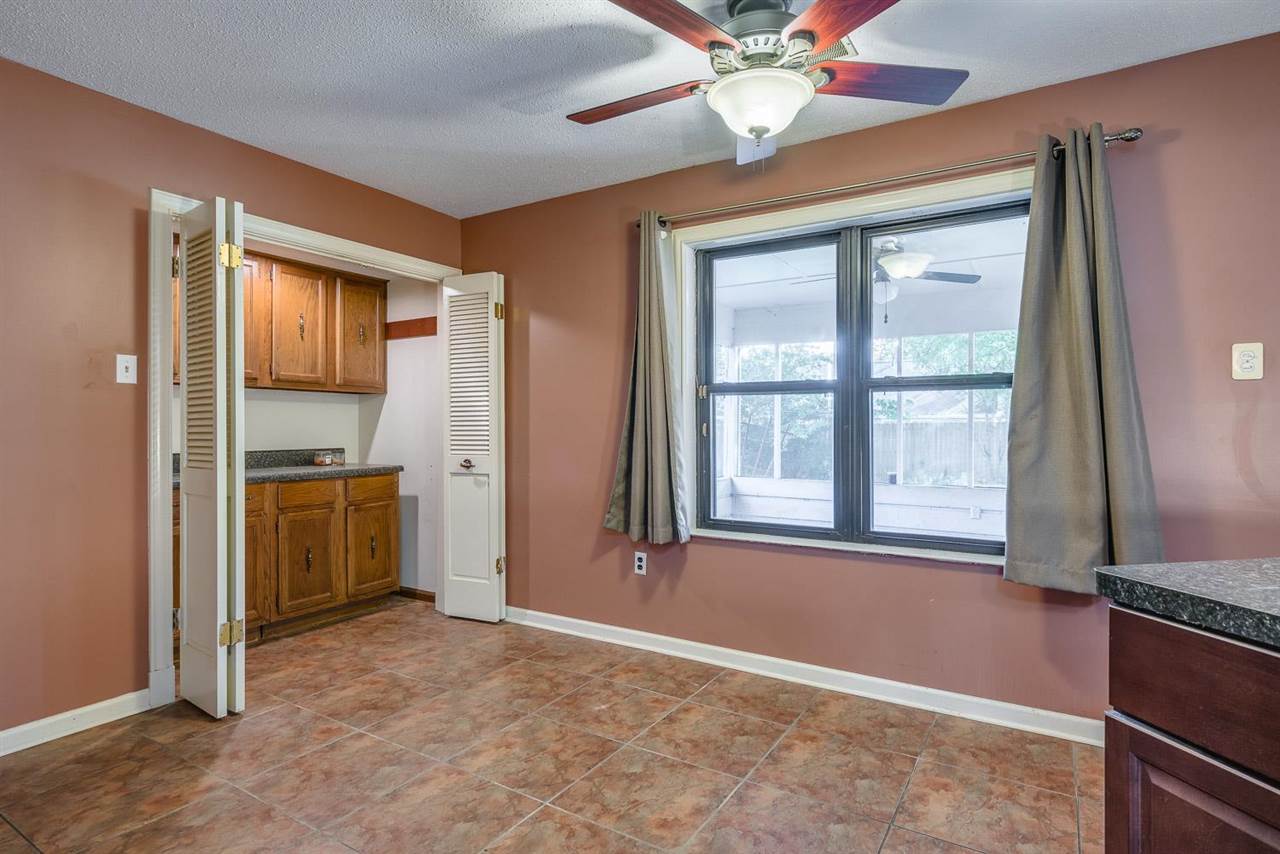 7141 Crestridge Road Memphis, TN 38119 - Photo 8 of 19 Gallery Image 8