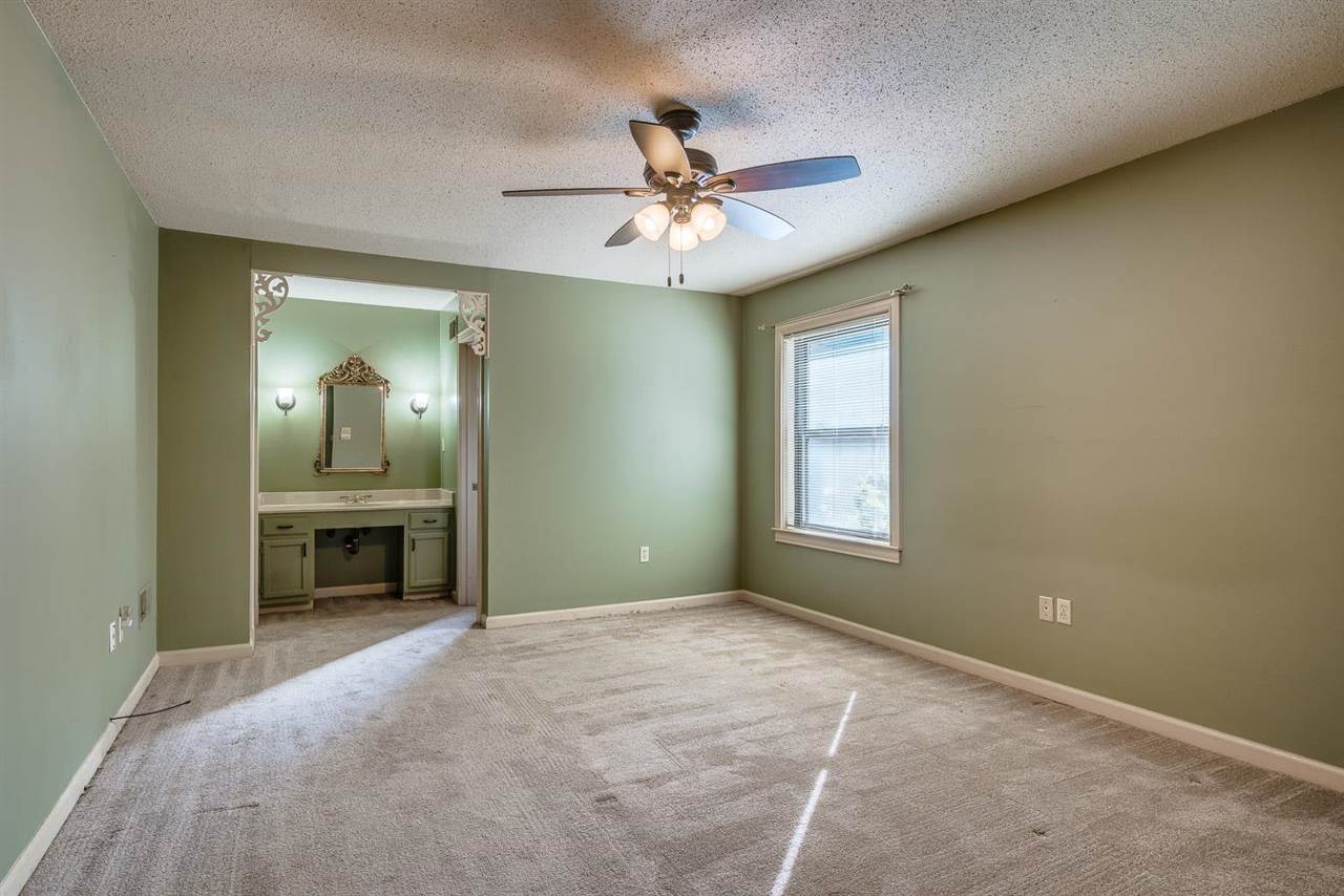 7141 Crestridge Road Memphis, TN 38119 - Photo 10 of 19 Gallery Image 10