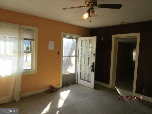 5228 Holter Road Jefferson, MD 21755 - Photo 4 of 27 Interior (General)
