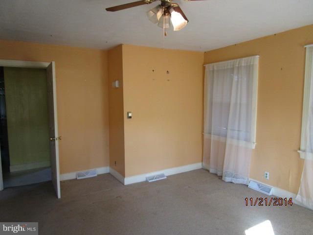 5228 Holter Road Jefferson, MD 21755 - Photo 5 of 27 Interior (General)