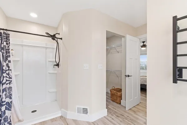 $299,900 | 7779 Newport Drive, Clarkston, MI 48348