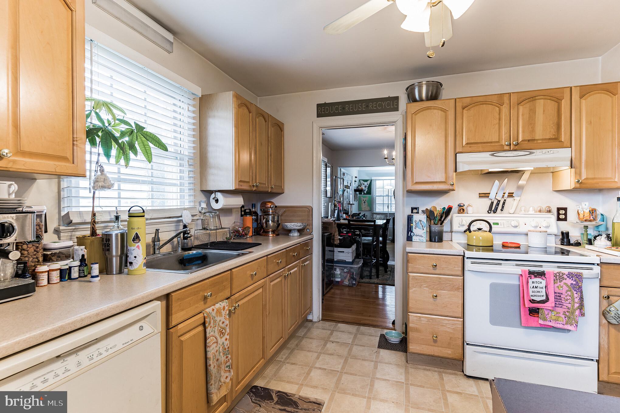 301 Rock Spring Drive Southwest Leesburg, VA 20175 - Photo 10 of 26
