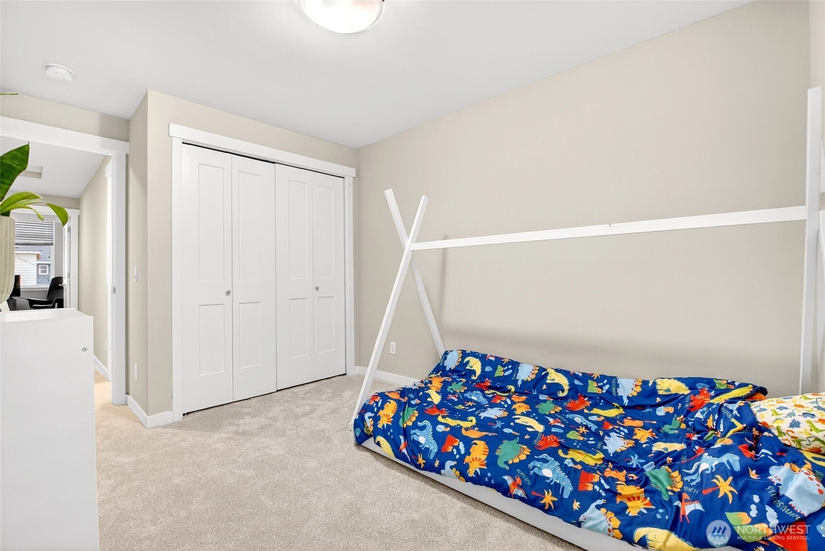 22925 79th Place West, Unit B Edmonds, WA 98026 - Photo 25 of 39 a room with a toys and dresser