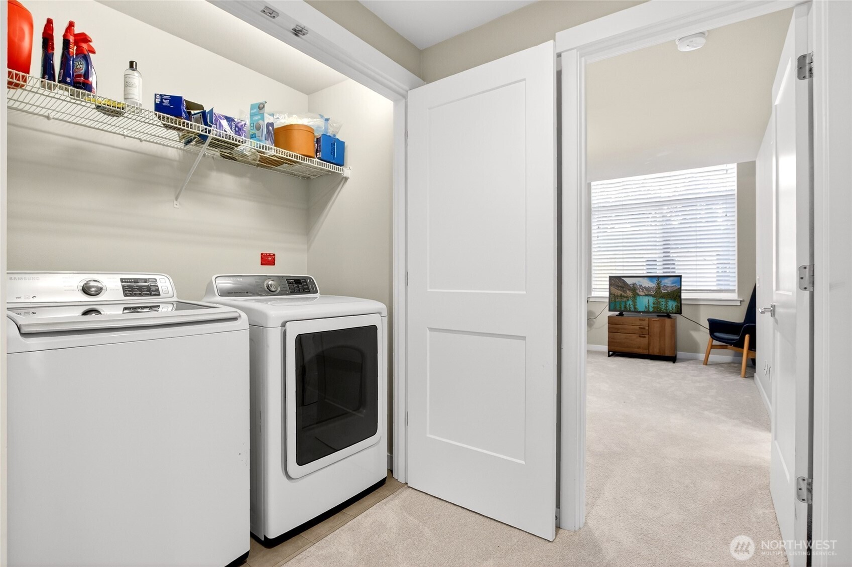 22925 79th Place West, Unit B Edmonds, WA 98026 - Photo 30 of 39 a utility room with dryer and washer