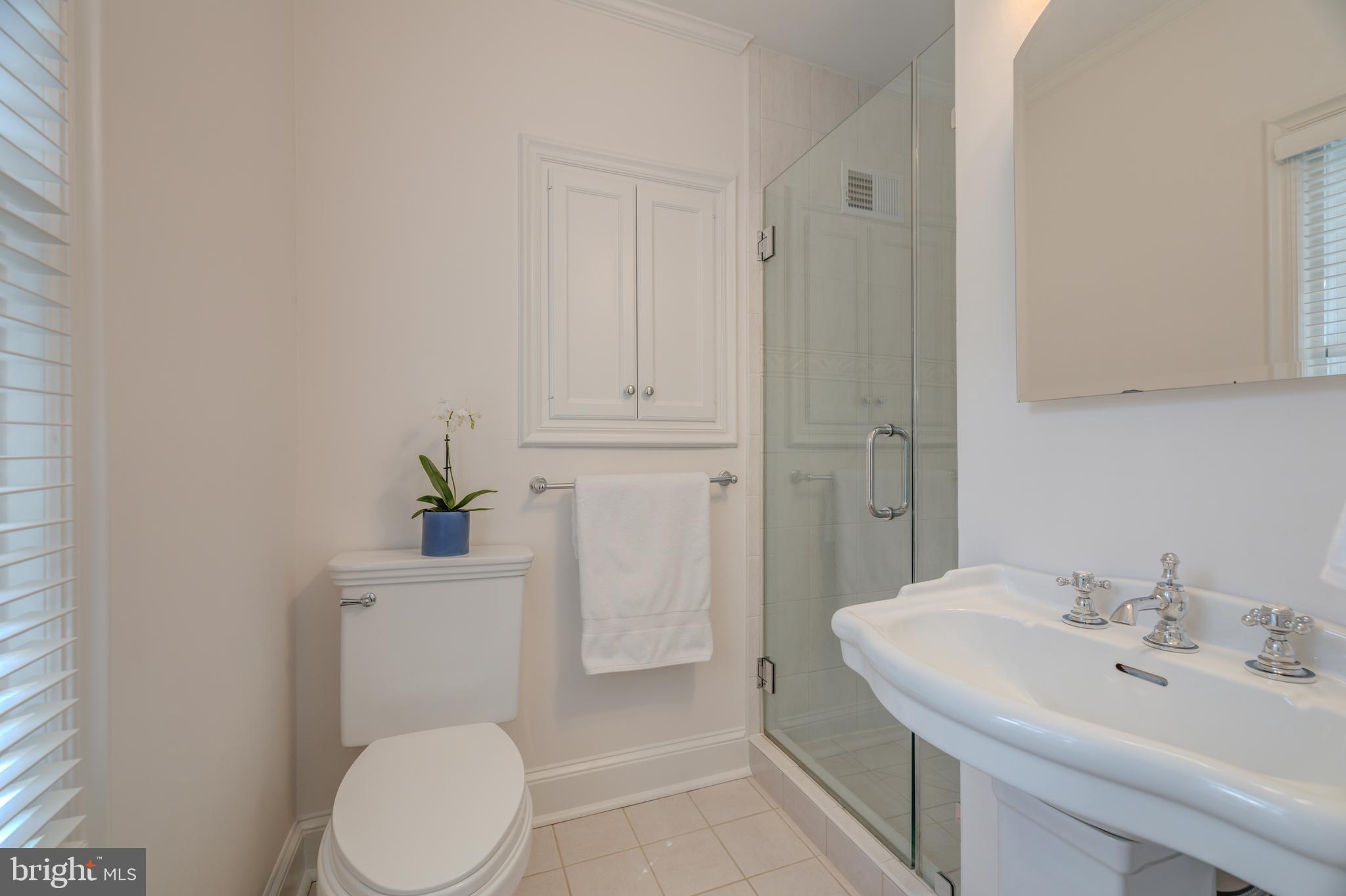 4628 Reservoir Road Northwest Washington, DC 20007 - Photo 24 of 40