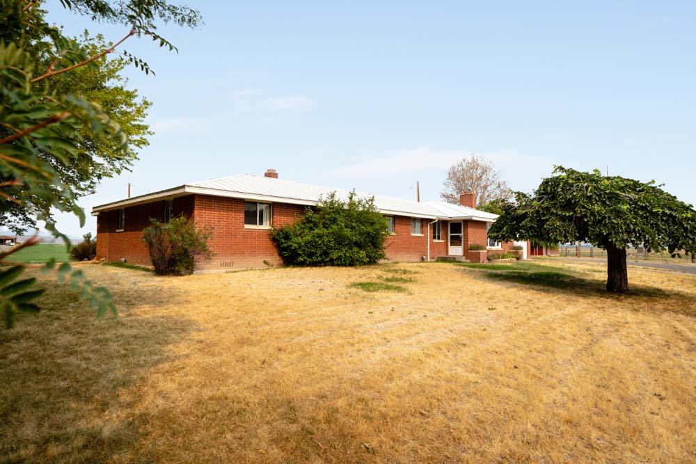 13580 Springlake Road Klamath Falls, OR 97603 - Photo 4 of 63 13580SpringLakeRd.-6
