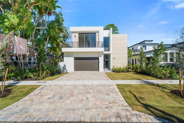 $3,995,000 | 1117 Southeast 9th Street, Fort Lauderdale, FL 33316