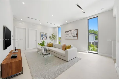$3,875,000 | 1117 Southeast 9th Street, Fort Lauderdale, FL 33316
