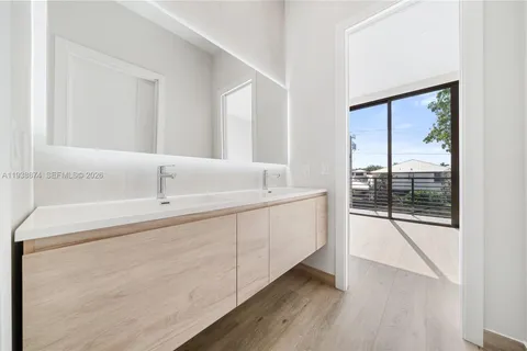 $3,875,000 | 1117 Southeast 9th Street, Fort Lauderdale, FL 33316