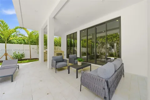$3,875,000 | 1117 Southeast 9th Street, Fort Lauderdale, FL 33316