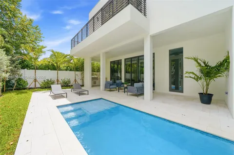 $3,875,000 | 1117 Southeast 9th Street, Fort Lauderdale, FL 33316