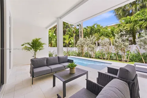 $3,875,000 | 1117 Southeast 9th Street, Fort Lauderdale, FL 33316