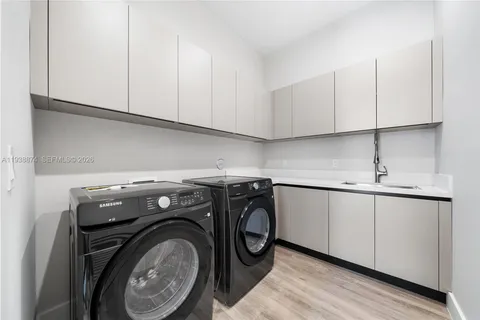 $3,875,000 | 1117 Southeast 9th Street, Fort Lauderdale, FL 33316