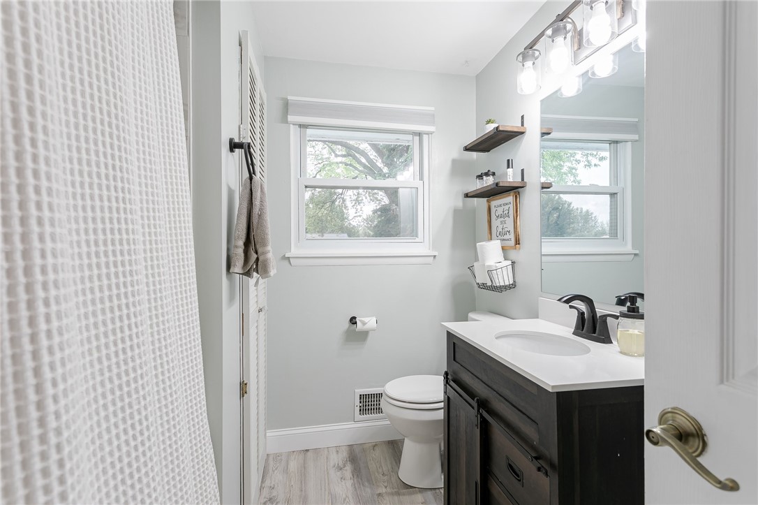 8 Friel Road Henrietta, NY 14623 - Photo 12 of 25